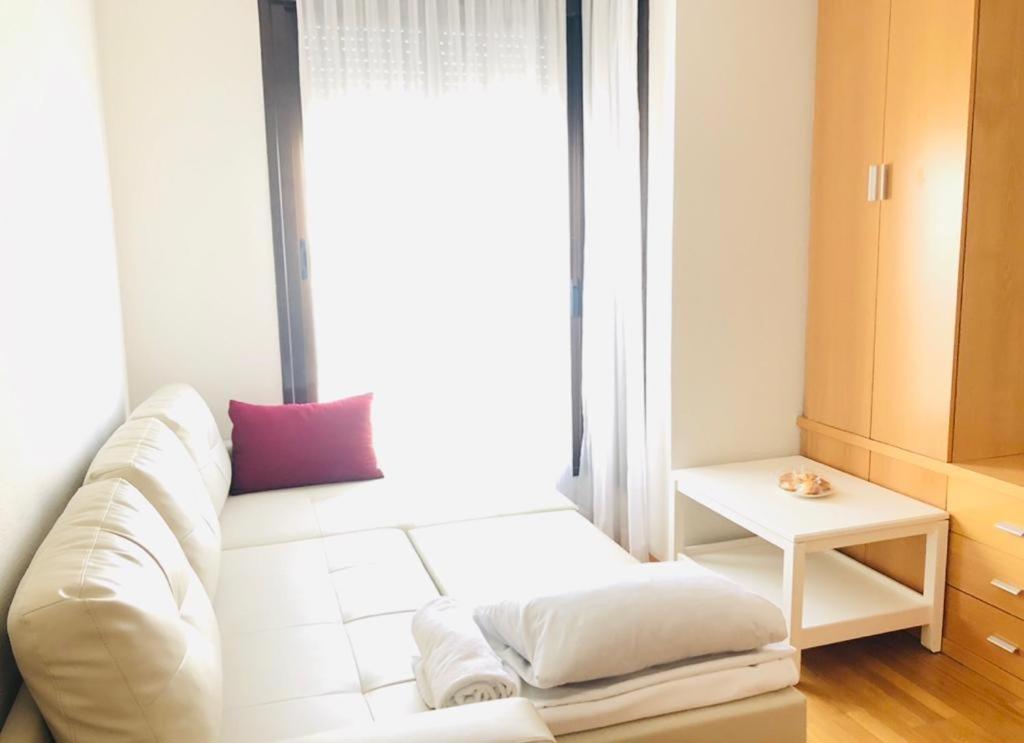 Suites Madrid Belfast 13 Ifema Airport Eksteriør billede
