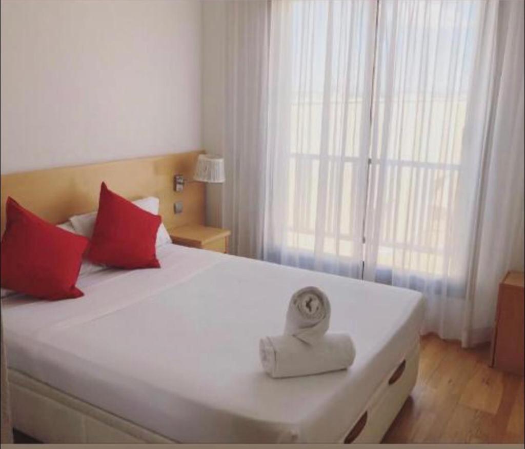 Suites Madrid Belfast 13 Ifema Airport Eksteriør billede